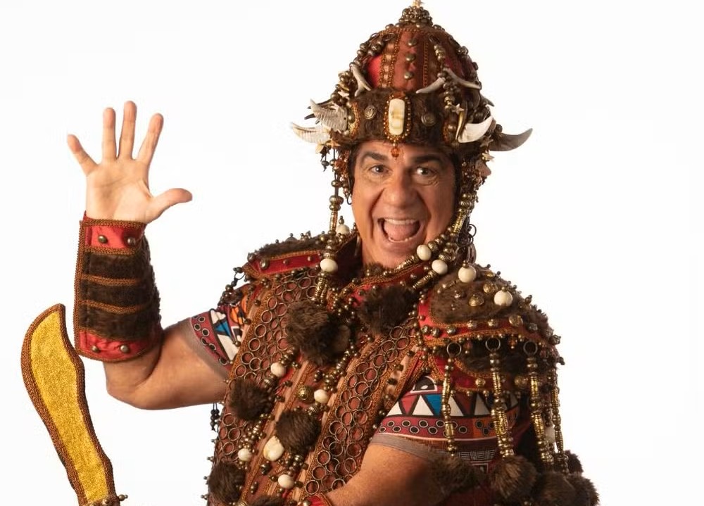Durval Lelys apresenta Ragnalino, viking caçador de estrelas, no Carnaval 2026