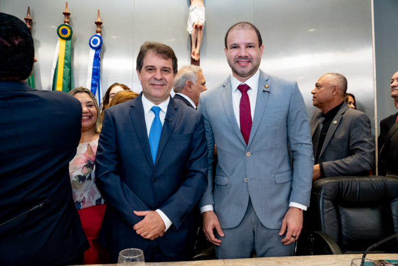 Atividade Parlamentar - Sessão solene dá início ao 1º semestre legislativo de 2026 na Câmara de Fortaleza