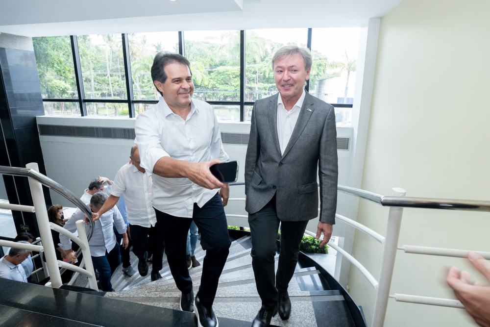 CDL Fortaleza recebe prefeito Evandro em encontro que projeta os 300 anos da Capital