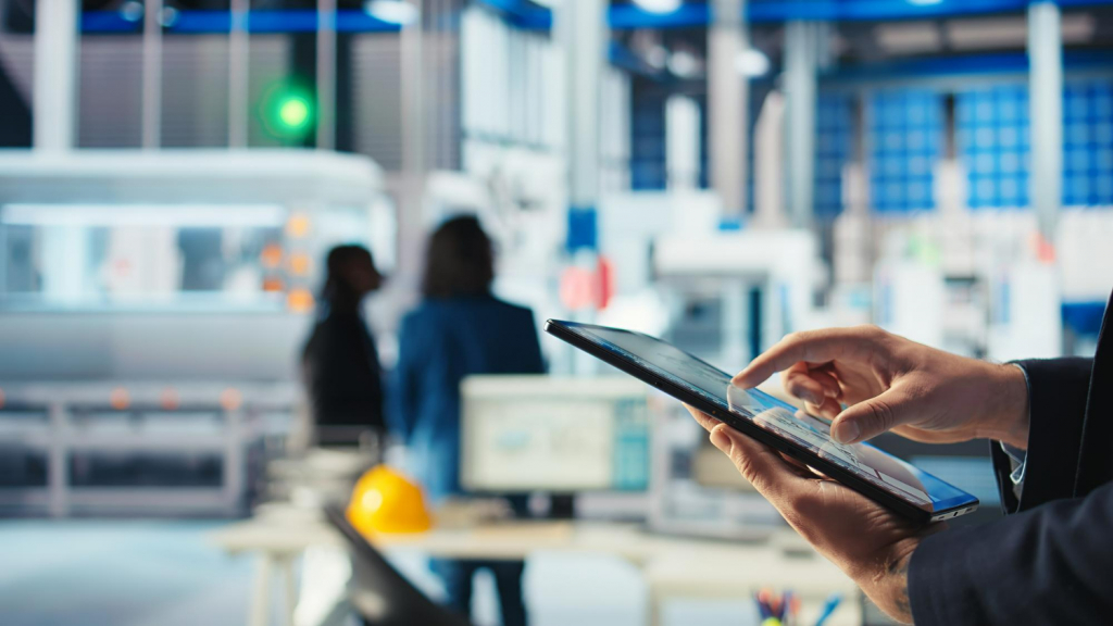 Fábrica, Tecnologia, Eletrônicos, Smartphones Foto Freepik