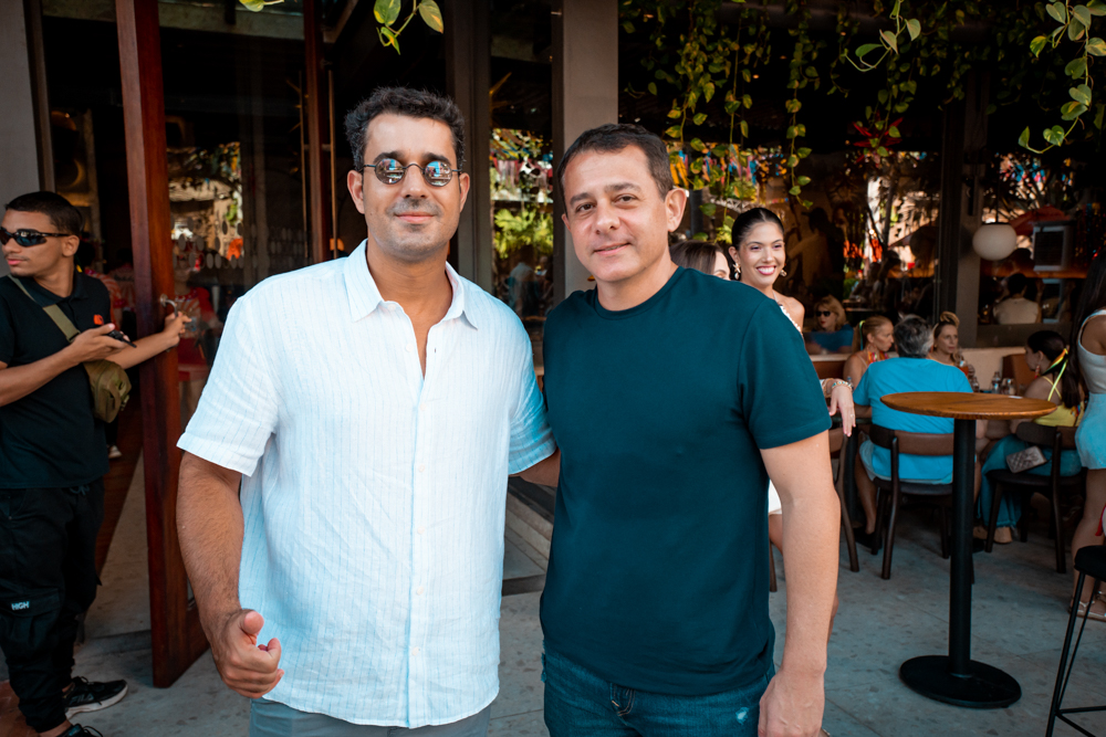 Felipe Maia E Deda Gomes