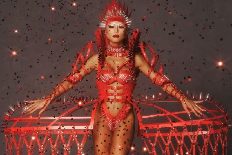 Folia couture - Baile da Vogue transforma o Copacabana Palace em passarela de criatividade e alta-costura