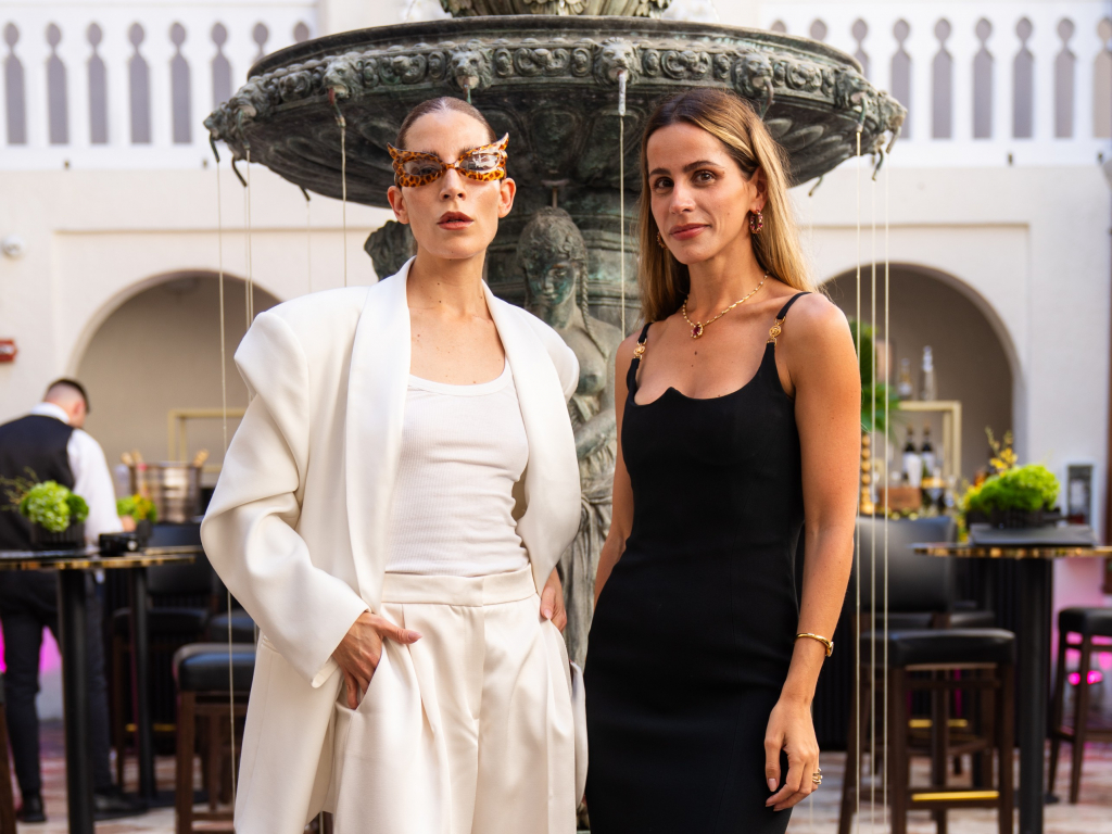 Gabriela Medina, Naty Benevides