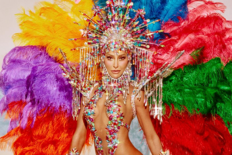 Sabrina Sato encarna “Aquarela de Heitor dos Prazeres” na Vila Isabel e é aclamada Rainha do Carnaval