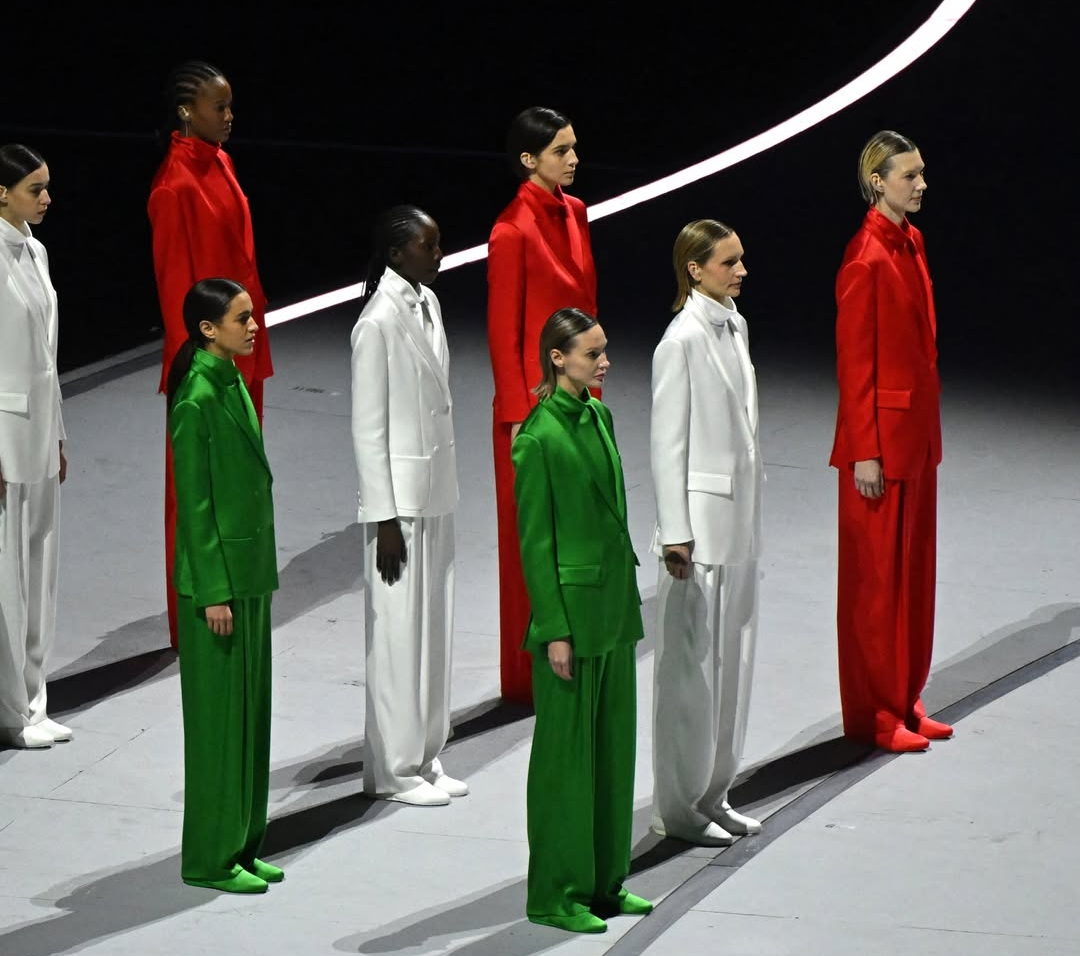 Abertura dos Jogos de Inverno de Milão–Cortina exalta o legado de Giorgio Armani