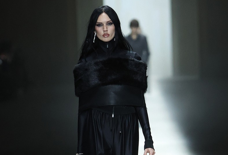 Nova era - Gucci apresenta desfile na MFW 2026 com Kate Moss e Vivian Jenna Wilson na passarela