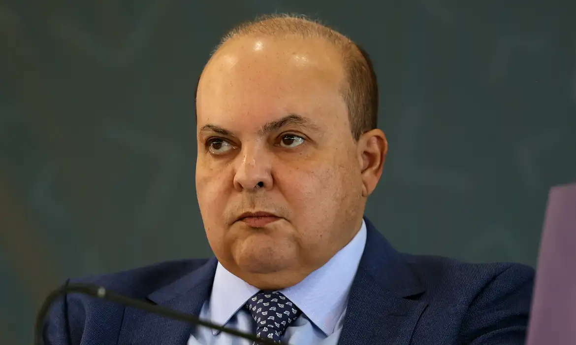 CPI do Crime Organizado cancela sessão após ausência dos governadores do DF e do RJ