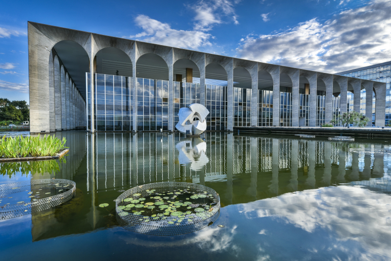 Concurso do Itamaraty oferece 60 vagas para diplomata; inscrições vão até 25 de fevereiro