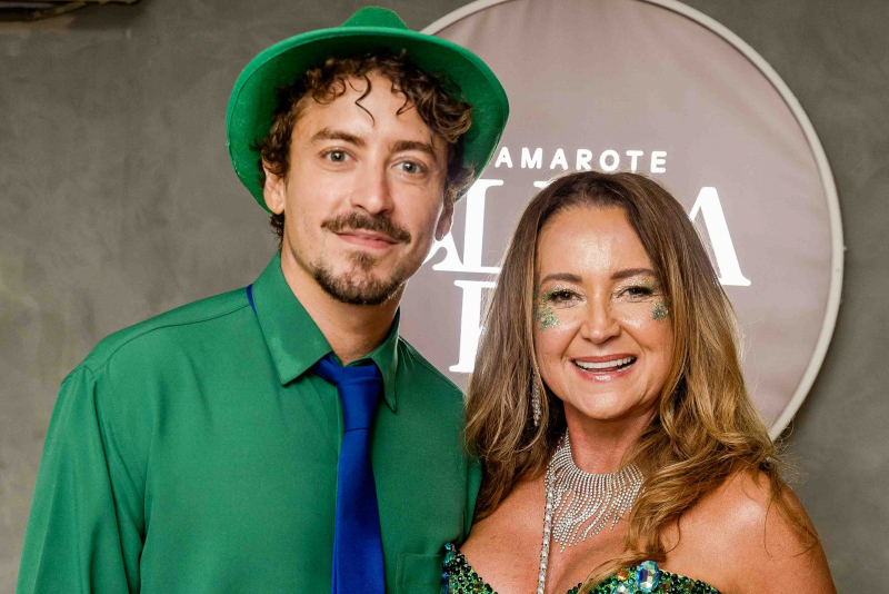 Glam na Sapucaí - Marina Ruy Barbosa brilha com look Valentino na terceira noite do Camarote Alma Rio