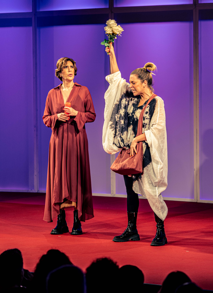 Júlia Rabello E Maria Clara Gueiros