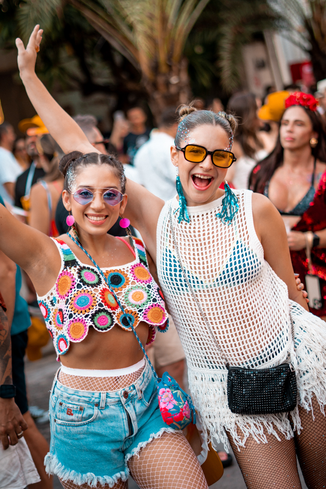 Letícia Melo E Camila Alencar