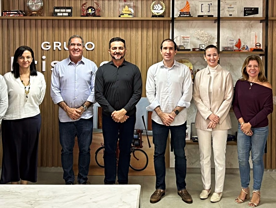 Fecomércio Ceará conhece estrutura da Brisanet e reforça agenda de inovação