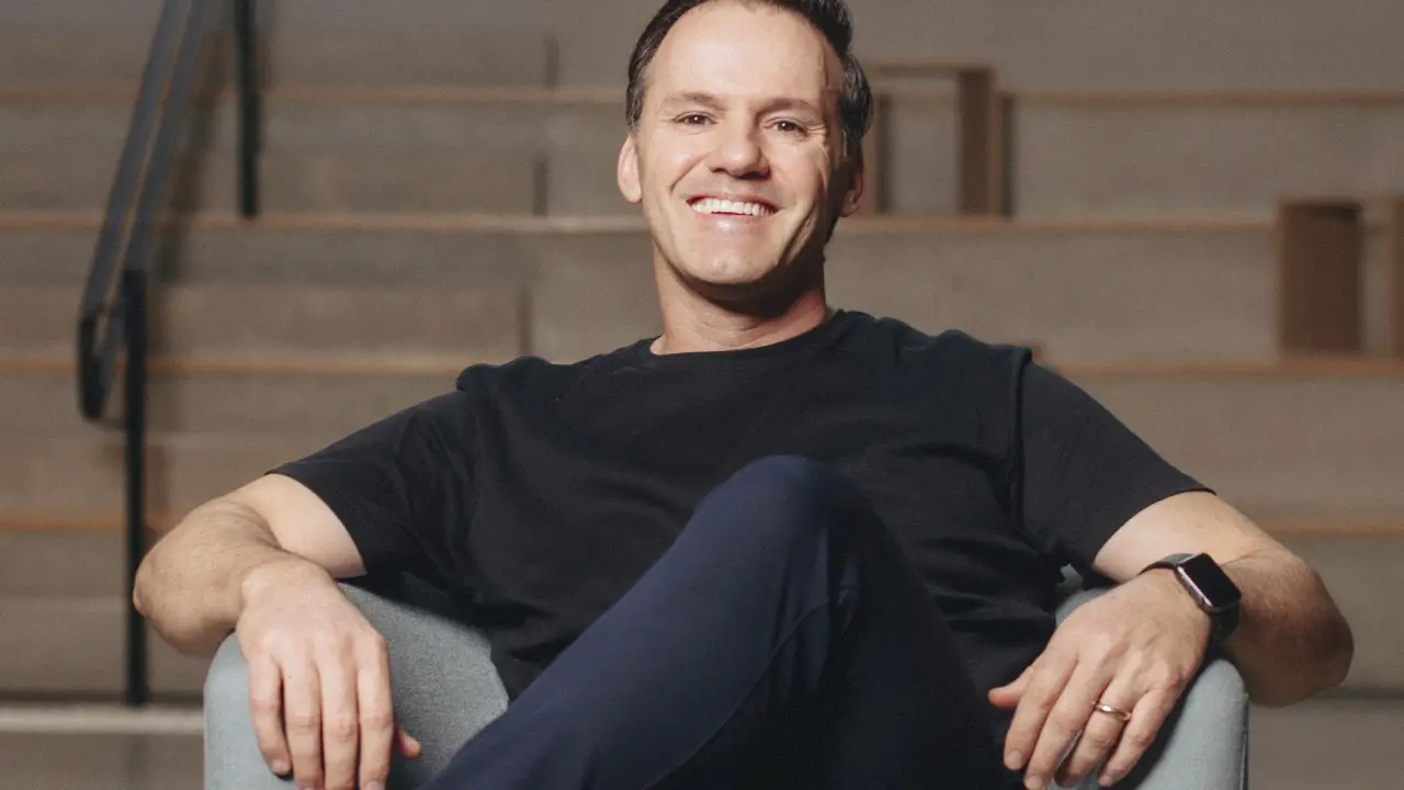 Fundador do Agibank entra para lista de bilionários com IPO da fintech em Nova York