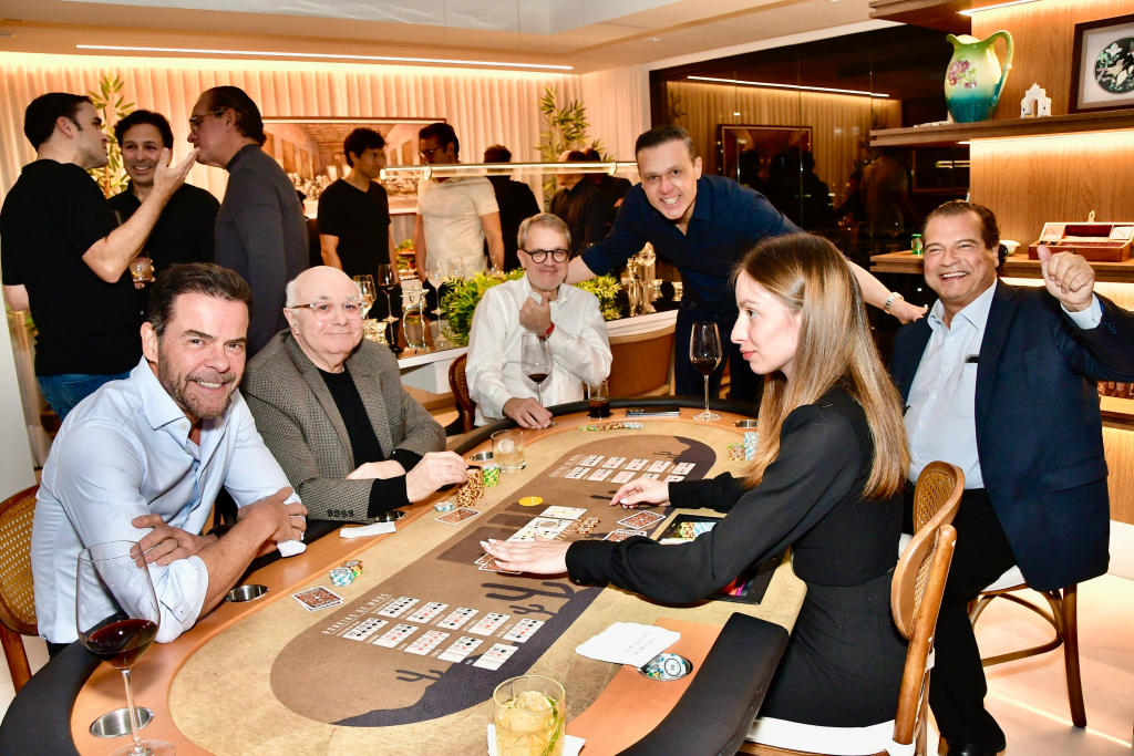 Mesa De Poquer Kiko Pagano, Cesário Mendes, Marco Castro, Eduardo Diogo E Tirso Meireles (dealer Câmi Gaúcha)