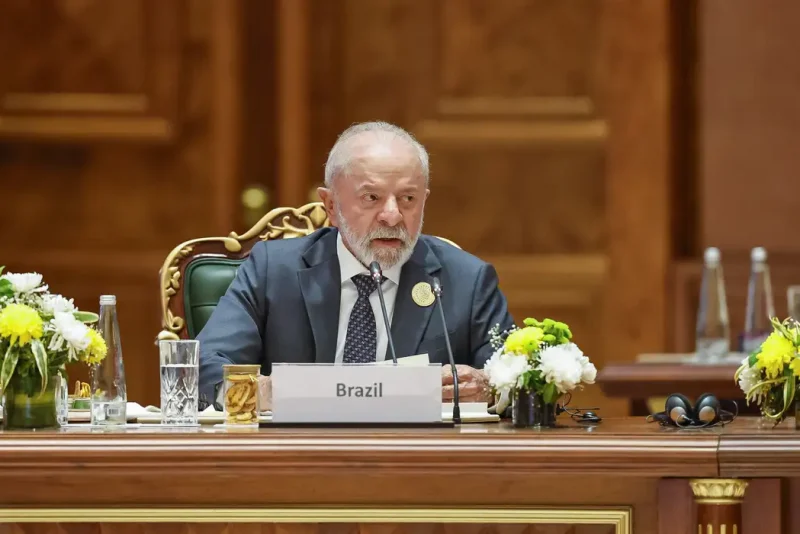 Na Índia, Lula defende governança global da IA liderada pela ONU