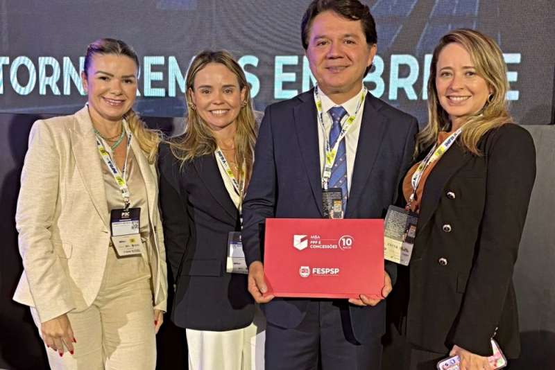 Neuri Freitas é homenageado em SP e reforça liderança no setor de saneamento