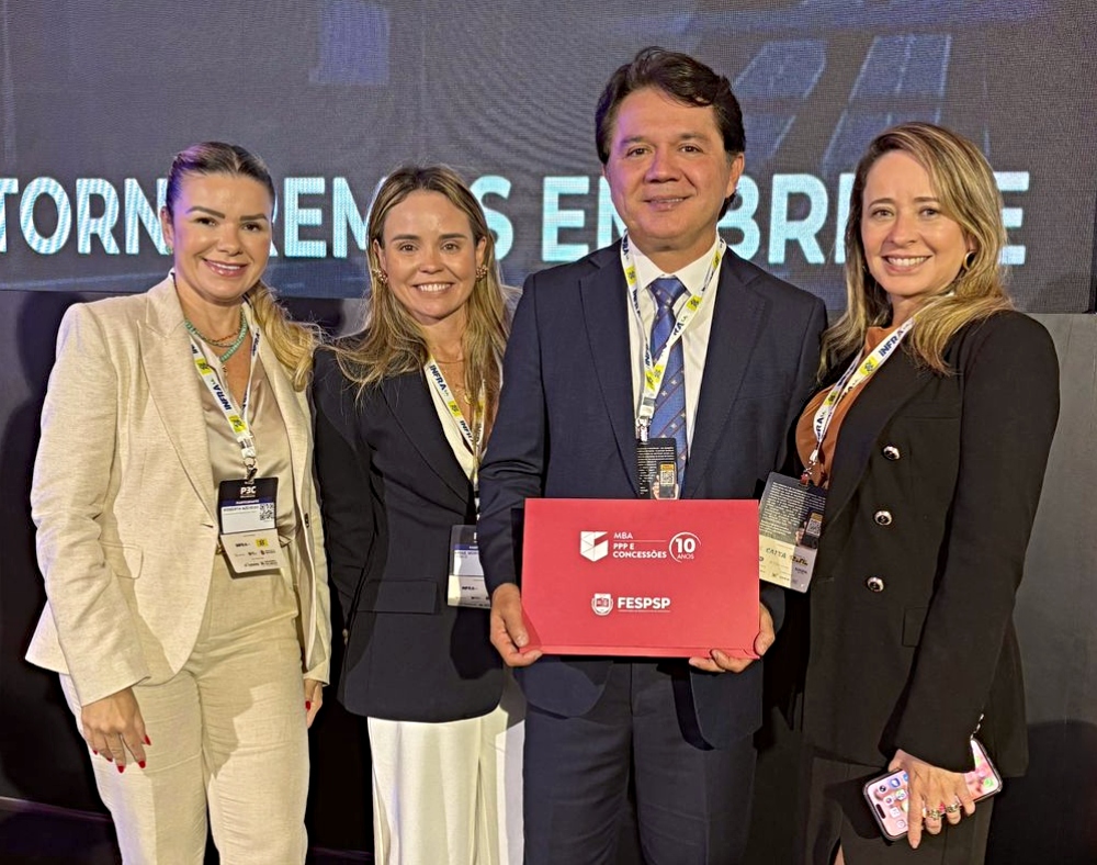 Neuri Freitas é homenageado em SP e reforça liderança no setor de saneamento