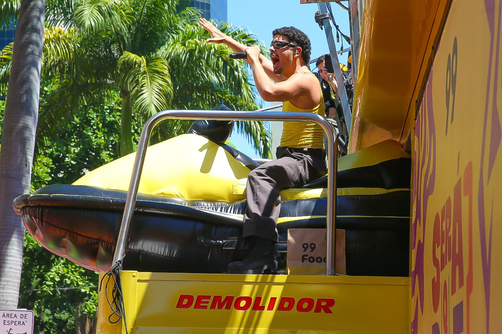 Pedro Sampaio Chega De Jetsky Ao Megabloco De Ivete Sangalo 3