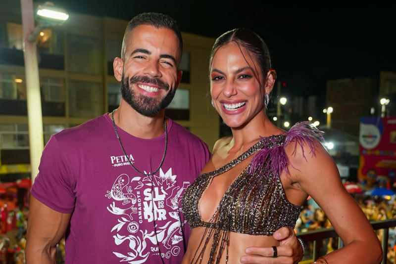 Fervo baiano - Marina Ruy Barbosa, Paolla Oliveira e mais famosos curtem show de Pedro Sampaio no Camarote Salvador