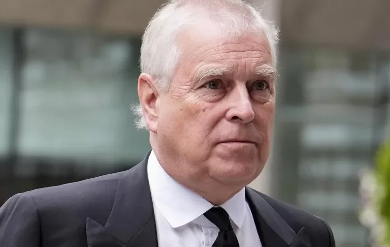 Novas provas do caso Epstein forçam Andrew Windsor a deixar residência histórica da monarquia britânica