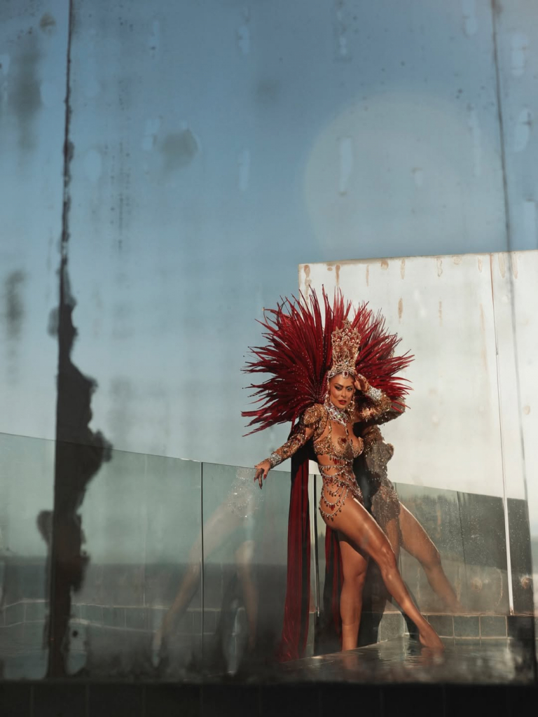 Queen Warming Up @unidosdoviradouro @dolcegabbana 📸 @pupindeleu (9)