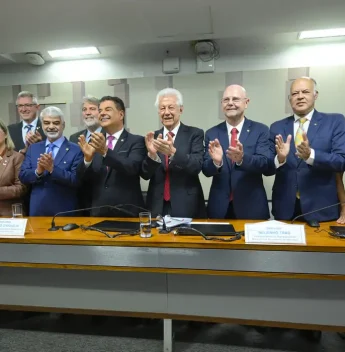 Representação Brasileira do Parlasul aprova acordo Mercosul-UE