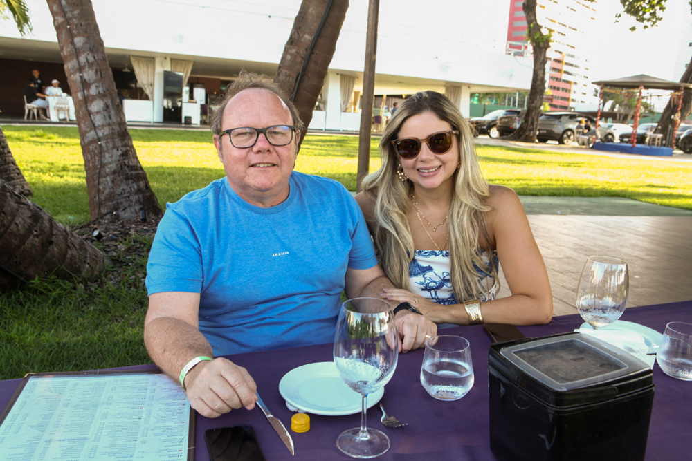 Ricardo E Gleyna Figueiredo