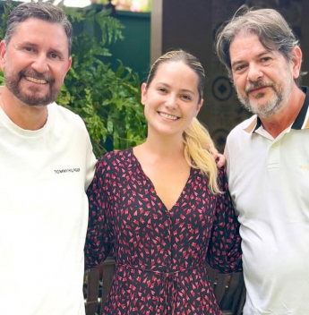 Romeu Aldigueri recebe Cid Gomes no Domingo de Carnaval e reforça eixo político entre Alece, Senado e Governo estadual