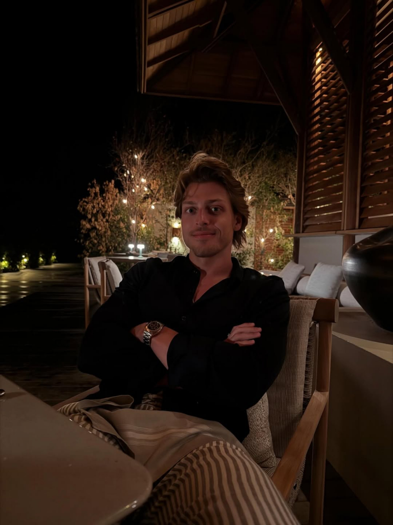 Salt In The Air, Love Everywhere, Beauty In Every Sunset. 🌿🐛🩵the Best Days Are Here @nekajuir (3)