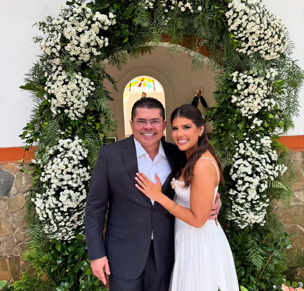 Saveclip.app 504093546 18511187680007301 1572409537704898628 N