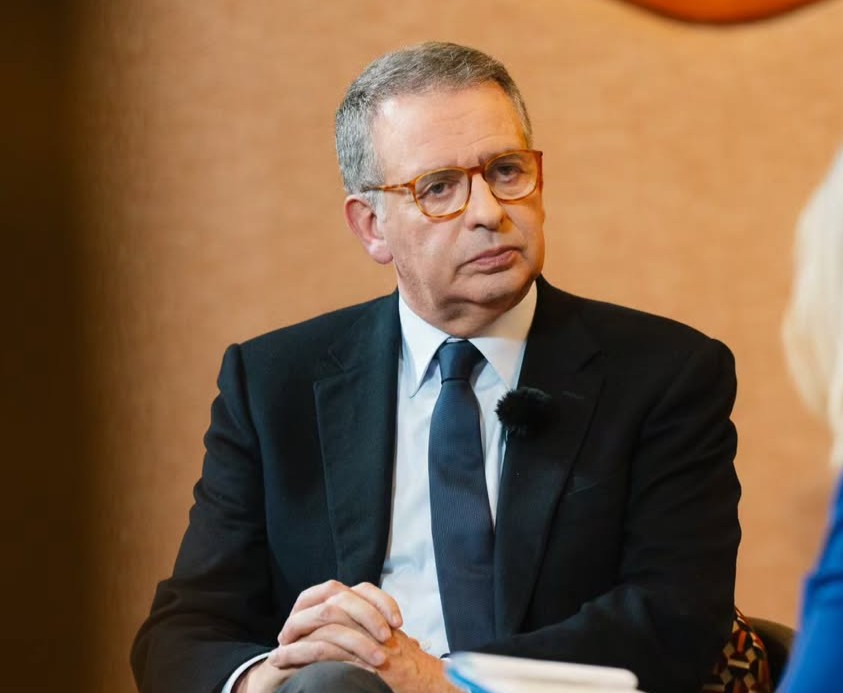 António José Seguro vence segundo turno e é eleito presidente de Portugal