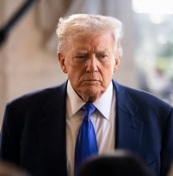 Trump diz que ofensiva contra Irã continuará e fala em novo “grande episódio” de guerra