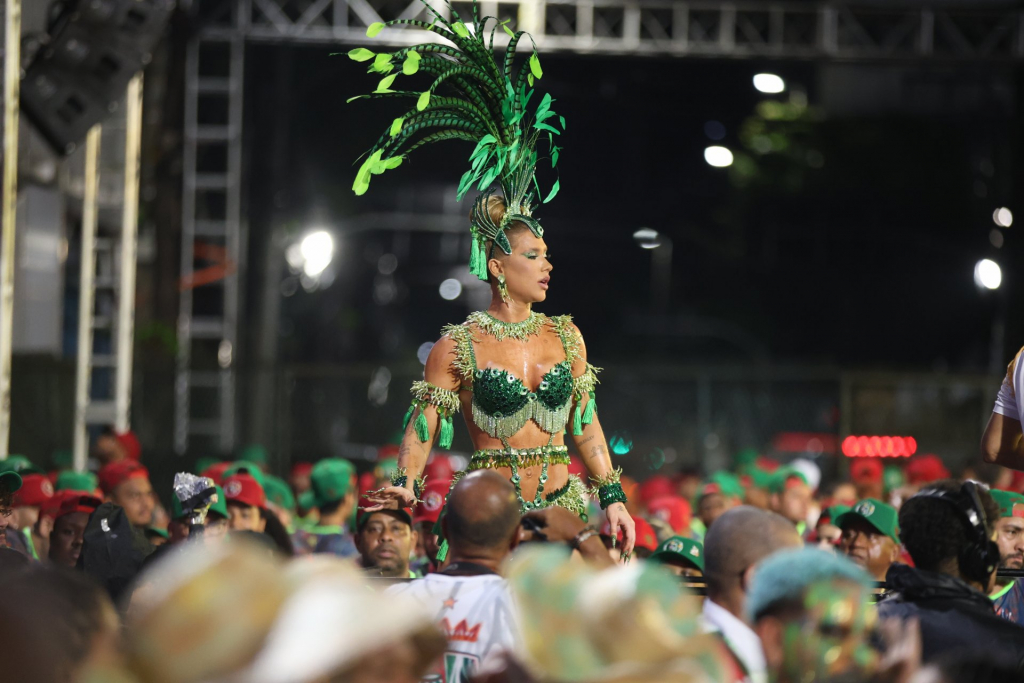 Virginia Fonseca (2)