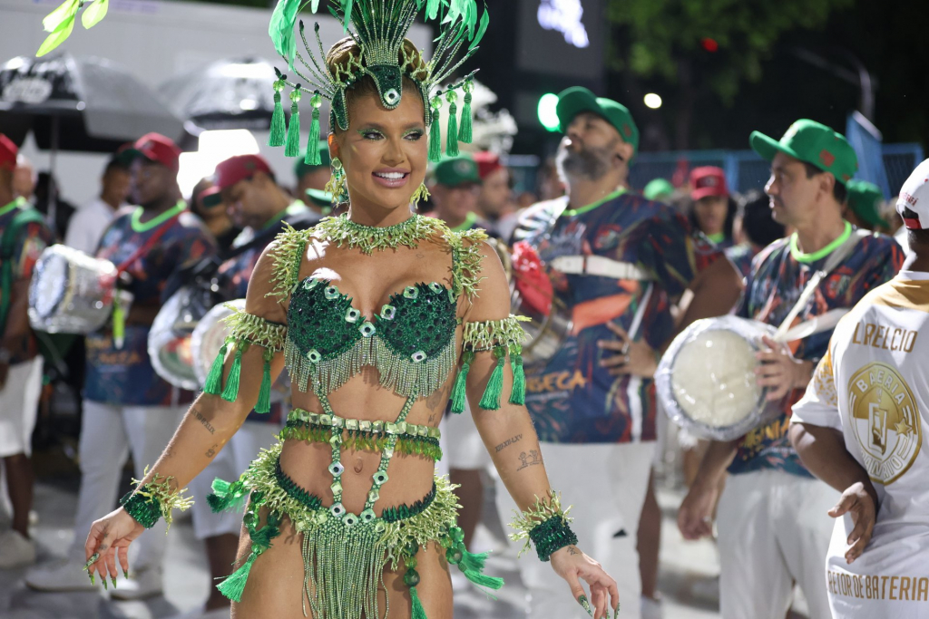 Virginia Fonseca (3)