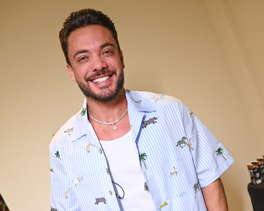 Wesley Safadão comandou a primeira noite do Camarote Villa no circuito Barra-Ondina 