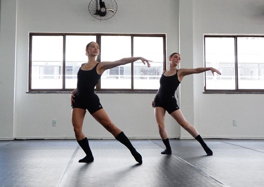 Renata Saldanha transforma dança em experiência que celebra arte e bem-estar em Fortaleza