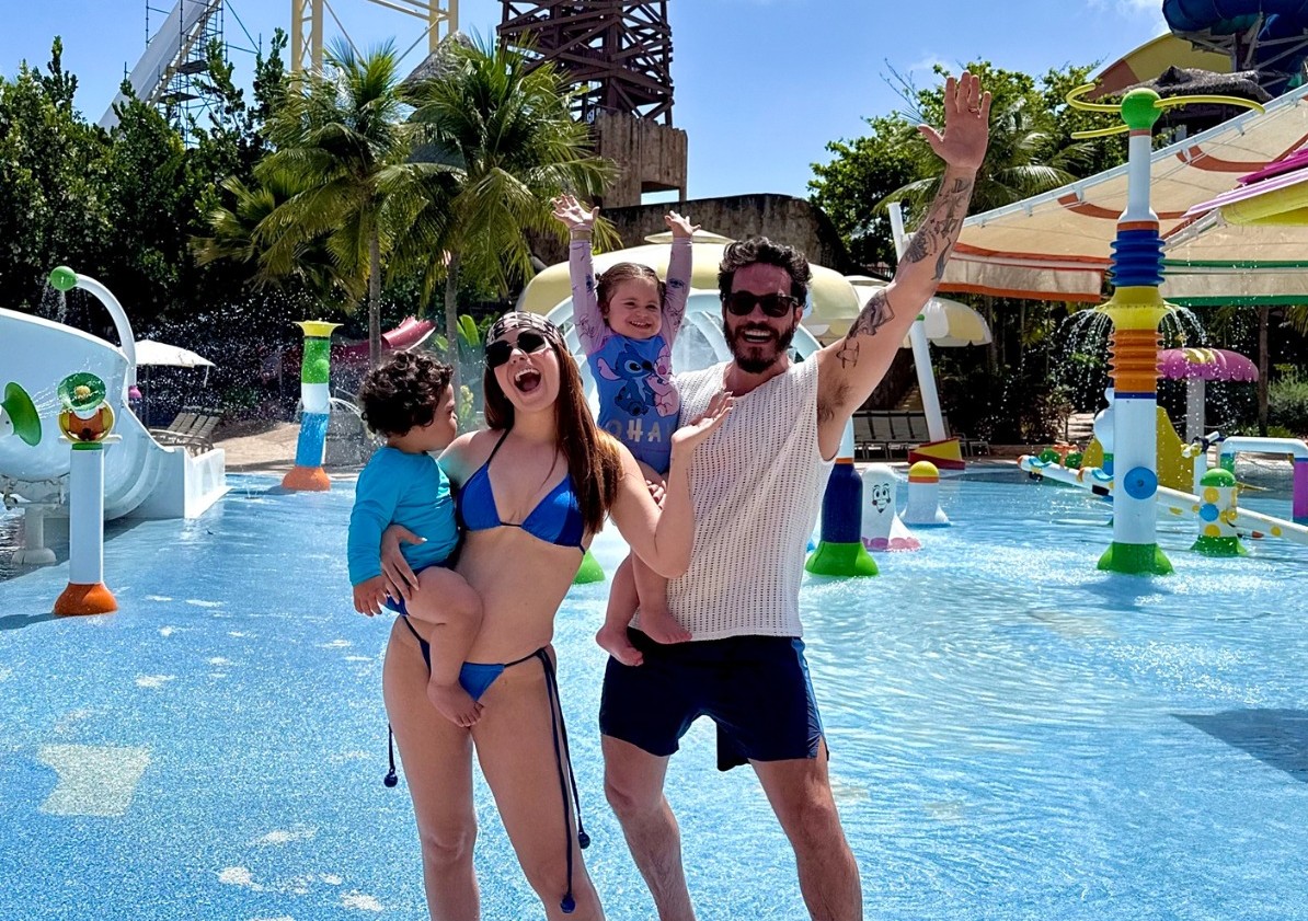 Eliezer comemora 36 anos em viagem com Viih Tube e filhos no Beach Park