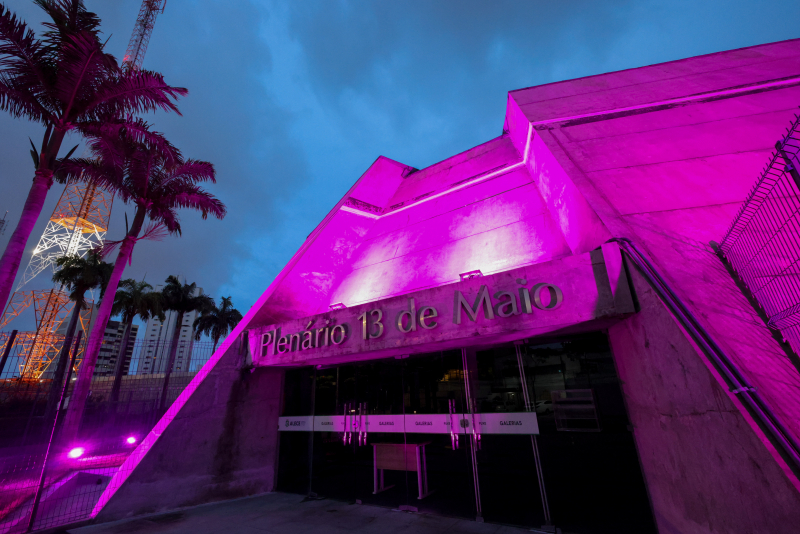 Trocas de legenda intensificam articulação política no Ceará