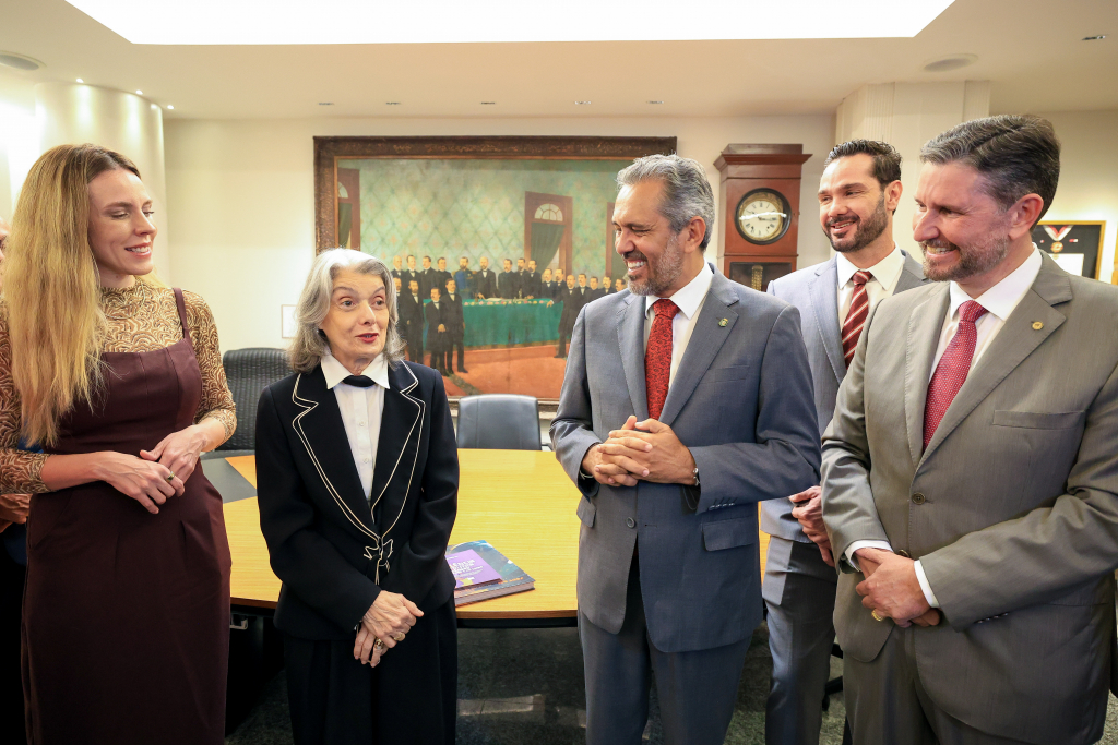 16 03 2026 Ministra Stf Cármen Lúcia Recebe Título De Cidadã Cearense Foto Junior Pio (30)