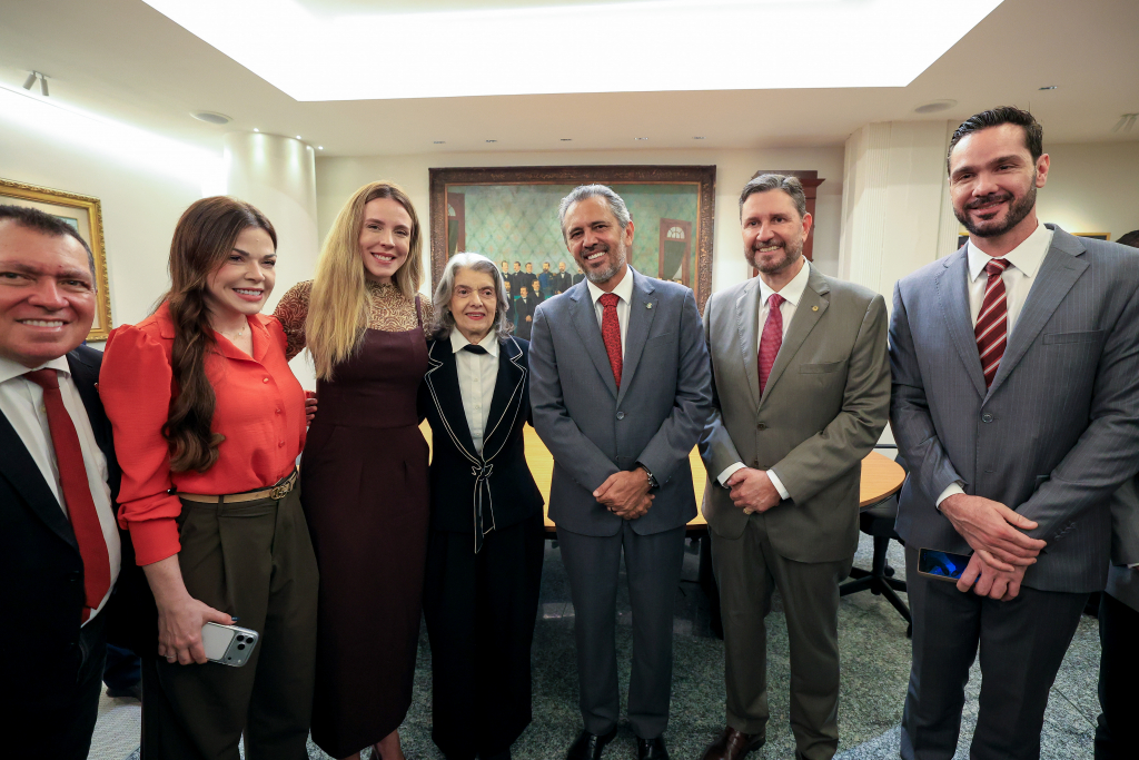 16 03 2026 Ministra Stf Cármen Lúcia Recebe Título De Cidadã Cearense Foto Junior Pio (34)
