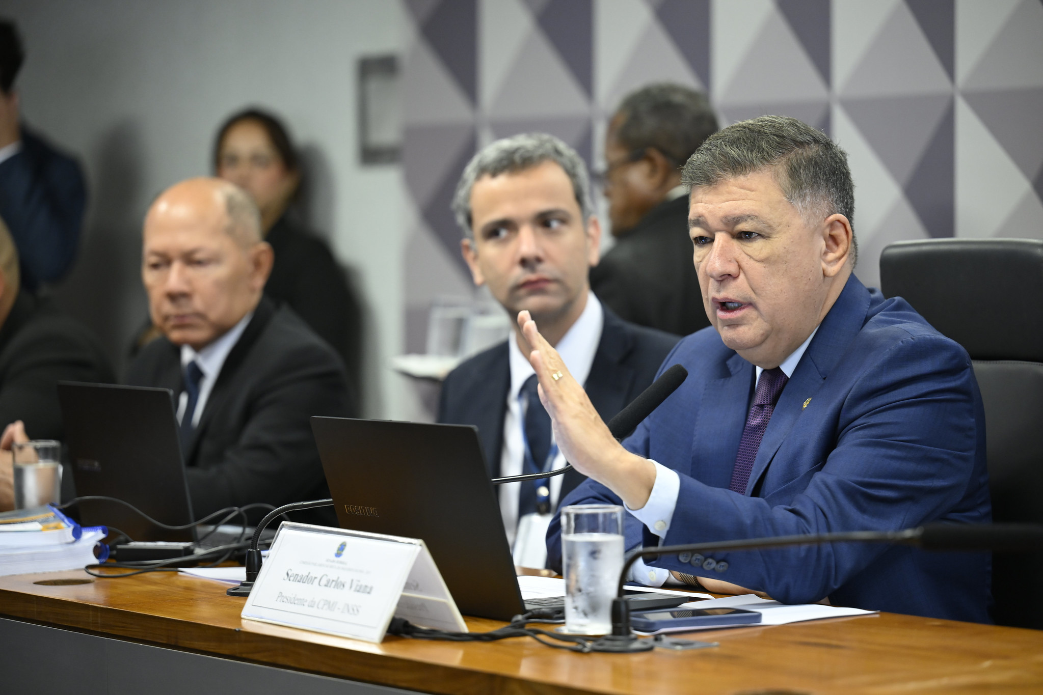 CPMI do INSS caminha para desfecho com relatório extenso e mais de 200 pedidos de indiciamento