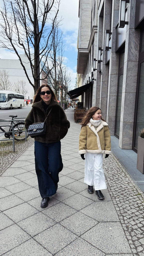 658355530 18579470788005204 2030332593529379215 N.