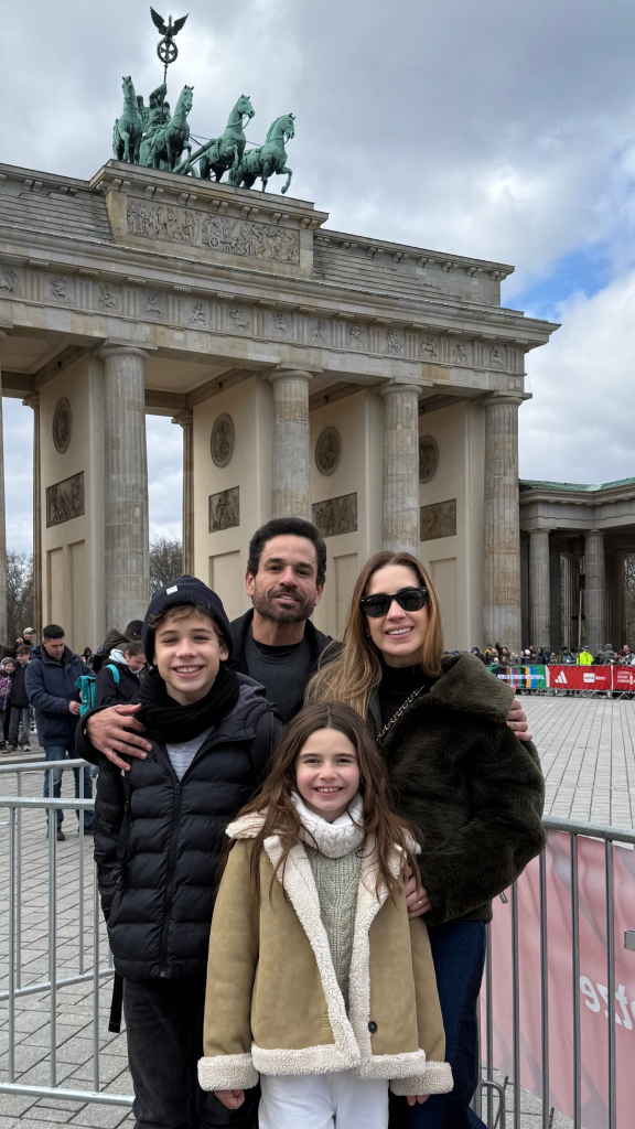 658452135 18579525334005204 8564872366453677161 N.