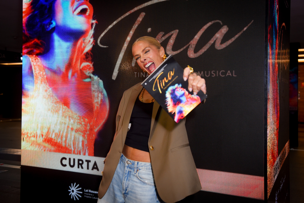 Adriane Galisteu 540