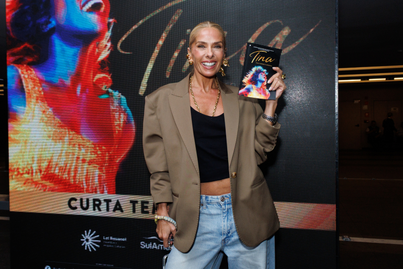 Arte em cena - Musical sobre Tina Turner estreia em São Paulo com presença de Szafir, Sasha e famosos