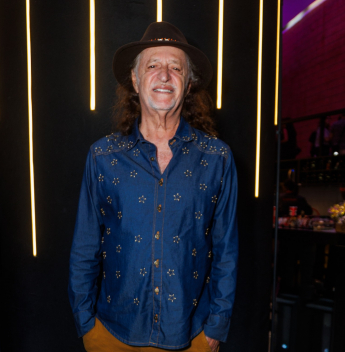 Premiação M-V-F-Awards movimenta São Paulo com Gaby Amarantos, Alceu Valença e Zeca Veloso