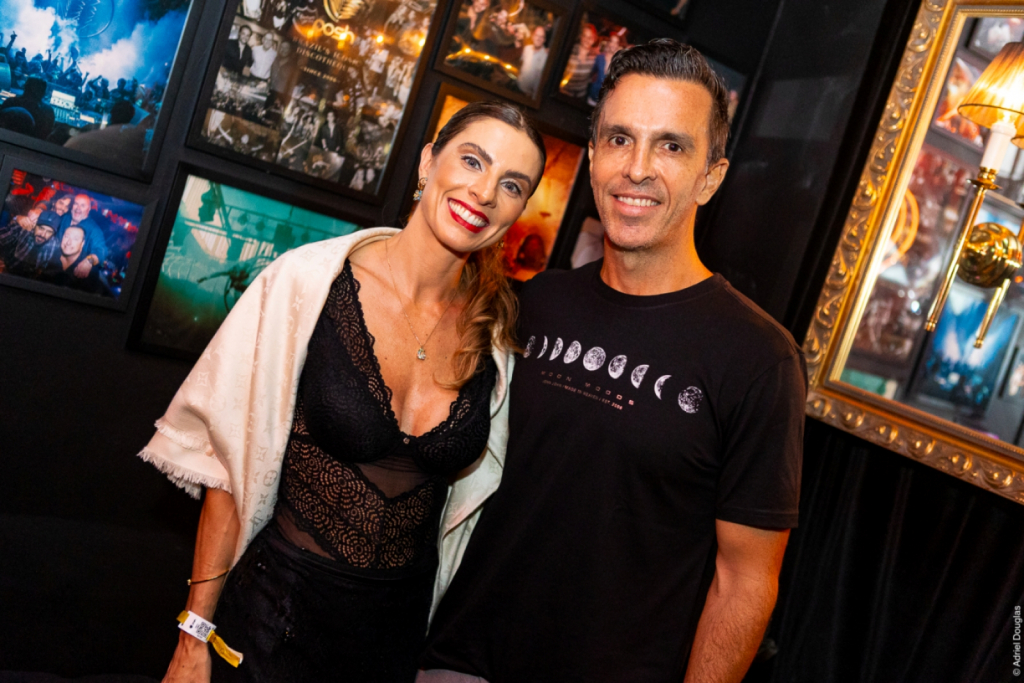 Aline Momm E Caio Souza