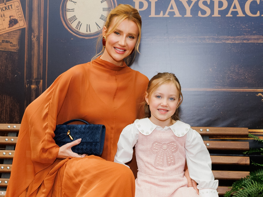 Ana Paula Siebert E Vicky Justus