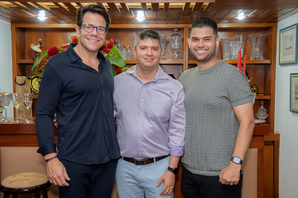 André Campos, Lucas Benevides E Davi Benevides