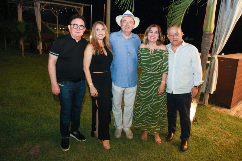 Brinde à Vida - Noite festiva marca o aniversário do médico Weiber Xavier no Iate Clube de Fortaleza